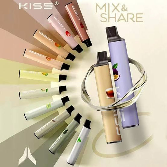 凱斯KISS拋棄式電子煙-大容量6500口一次性-KISS創新雙顆磁吸設計，6500口大容量，讓您一次享受兩種口味或隨心分開使用